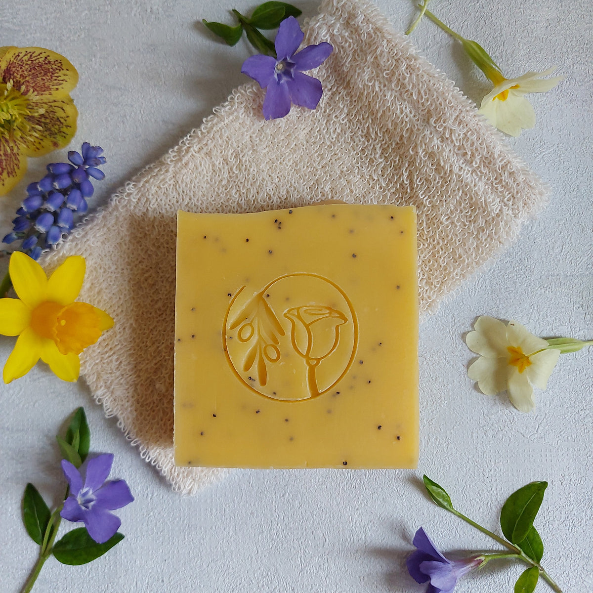 Lemon & Poppy Seed Soap - Olive & Rosie